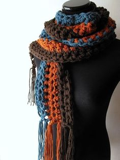 Love this -- worked side to side with multiple strands that are left as fringe at either edge. Crochet Womens Scarf, Boho Scarf, Chunky Scarf, Handmade Scarf, Boho Scarfs, Striped Scarf, Chunky Scarves, Scarf Crochet, Fall Scarves