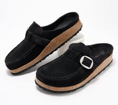 Show off your laid-back SoCal-inspired style when you pair these slip-on Birkenstocks with a T-shirt and boyfriend jeans. From Birkenstock. Birkenstock Suede, Suede Clogs, Show Off, Boyfriend Jeans, Birkenstock, Clogs, Fashion Shoes, Oxford, Loafers