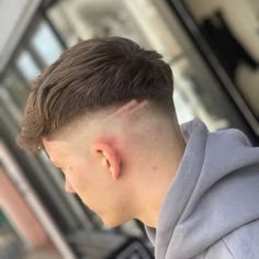 Burst Fade With Design, White Guy Haircuts, Blonde Hair Fade, Barber Haircuts Fade, Medium Skin Fade, Fade Long On Top, Fashion For Men Over 40, Mid Skin Fade, Taper Fade Short Hair