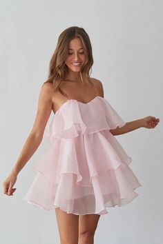 Alesia Strapless Tiered Organza Babydoll Mini Dress – Groovy Mimi Flowy Homecoming Dresses, Sweetheart Neck Line, Outfits Birthday, Champagne Problems, Dti Fits, Babydoll Mini Dress, Feminine Clothing, 16 Birthday, Looks Party