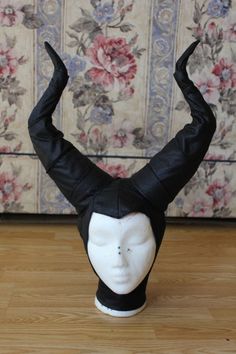 Diy Maleficent Horns, Diy Horns, Deco Disney, Adornos Halloween, Halloween 2015