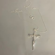 New Silver 925 Crucifix. Chain Is 24”. . Cross Necklace Christian, Crucifix Necklace Aesthetic, Cross Silver Necklace, Silver Crucifix Necklace, Cross Chain Aesthetic, Silver Cross Necklace Aesthetic, Catholic Cross Necklace, Real Silver Necklace, Chains Aesthetic