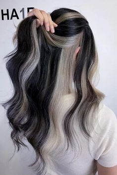 Silver Peekaboo Black Hair With Peekaboo, Black Hair With Peekaboo Highlights, Black Hair With Blonde Highlights, Black And Silver Hair, The It Girls, Two Color Hair, Two Toned Hair, Peekaboo Highlights