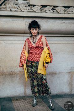 STYLE DU MONDE| Street Style Street Fashion Photos Pixie Geldof, Fashion Show Backstage, 2020 Street Style, Reportage Photography, New York Fall, Streetstyle Fashion, Street Look, Fashion Week Street Style, Street Chic