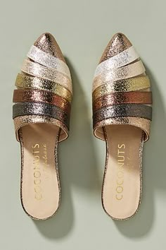 https://www.anthropologie.com/shoes-flats?cm_sp=TOPNAV-_-SHOES-_-FLATS&page=2 Half Shoes, Glass Shoes, Shoes Unique, Fashion Shoes Sandals, Fantastic Shoes, Sorority Recruitment, Chic Shoes, Fancy Shoes, Shoes Flats Sandals