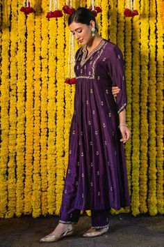 Niti Bothra, Kurta Palazzo Set, Heavy Dresses, Simple Kurta Designs, Desi Wear, Indian Dresses Traditional