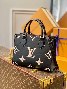 SSC Fashion Lu-Vi bags - 17653 A+ Excellent Quality copies; Contact us if you've any questions in your mind. Tas Louis Vuitton, Tas Lv, Louis Vuitton Taschen, Trajes Country, Chanel Purse, Monogram Pattern, Dior Handbags, Replica Handbags, Chanel Handbags