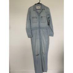 This Stylish Lee Union-Alls Jumpsuit Overall Is A Must-Have For Any Fashion-Conscious Woman. The Blue Denim Material Is Made Of A Comfortable Cotton Spandex Blend, While The Solid Pattern And Collared Neckline Give It A Classic Look. The Long Sleeves And Straight Leg Style Make It Perfect For Any Occasion, And The Zip Closure Ensures A Secure Fit. This One-Piece Jumpsuit Comes In Size L And Is Ideal For Women Who Want To Make A Fashion Statement. The Set Includes Jeans And Is Perfect For Those W Jumpsuit Overalls, Coverall Jumpsuit, Green One Piece, Nike Tennis Dress, Acid Wash Denim, Denim Material, Free People Denim, Printed Jumpsuit, Tennis Dress