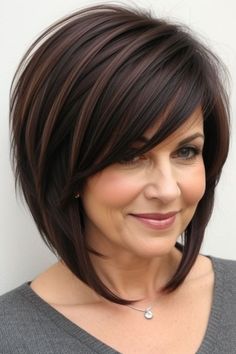 Bobs For Short Hair, Graduated Layers Medium, Shoulder Length Dark Hair With Highlights, Collar Length Hairstyles, Angled Bob Hairstyles With Bangs, Shoulder Length Choppy Haircuts, Angled Bobs With Bangs, Inverted Bob Hairstyles With Bangs, Irish Hairstyle