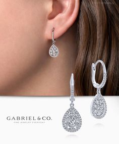 Modern Diamond Jewelry, Diamond Facts, Gold Jewels Design, Tiaras Jewellery, Hearts On Fire, Retail Jewelry, Zircon Earrings, Bangles Jewelry Designs