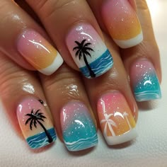 Summer Palm tree ombre short coffin square nail design Ombre Short Coffin, Short Square Nail, Simple Summer Nails, Cruise Nails, Beach Nail, Square Nail, Fancy Nails Designs, Summer Nail Art, Beach Nails