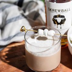 This Skrewball peanut butter whiskey cocktail recipe is a peanut butter lover's dream. It tastes just like a fluffernutter sandwich, but all grown up. Marshmallow Syrup Recipe, Peanut Butter Whiskey Cocktails, Fluffernutter Sandwich, Peanut Butter Whiskey, Unique Cocktail Recipes, Irish Coffee Recipe, Cocktail Recipes Whiskey, Peanut Butter Marshmallow, Fall Cocktail