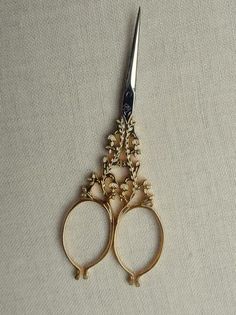 Aesthetic Scissors, Scissors Aesthetic, Knife Aesthetic, Bell Flowers, Vintage Scissors, Pretty Knives, Fantasy Aesthetic, Chatelaine, Fantasy Jewelry