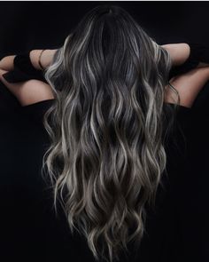 Ash Blonde Highlights On Dark Hair, Ash Blonde Hair Balayage, Brown Hair Trends, Blonde Highlights On Dark Hair, Black Hair Balayage, Dark Brunette Hair, Hair Color Underneath, Brunette Hair With Highlights, Balayage Hair Dark