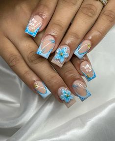 Nail Art Freestyle, Short Airbrush Nails, Matric Nails, Nails Vacay, Valentines Nails French, Nail Inspo Hello Kitty, Duck Nails Short, French Tip Nails Pink, Azul Nails