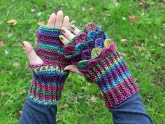 Crochet Gloves Free Pattern, Crochet Fingerless Gloves Free Pattern, Gloves Knitting, Crochet Gloves Pattern, Popular Crochet, Back Post Double Crochet, Crafts Crochet, Free Pics