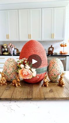 40K views · 1.2K reactions | Gorgeous Dollar Tree Easter egg makeover. I’m using rope paper, napkins mod podge and chalk paint to create this beautiful Easter Decor from plastic Easter eggs. #crafts #dollartree #easter #easteregg #modpodge #decoupage #napkindecoupage | Handmade Happy Hour with Cathie Filian | J.Wire · Be Happy (Instrumental) Easter Flower Basket, Easter Ideas Decoration, Easter Eggs Crafts, Dollar Tree Easter Basket, Sweet Things To Make, Napkin Crafts, Making Easter Eggs, Basket Makeover, Easter Egg Tree