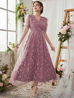 Frocks For Women Party, Frock Designs For Women, Organza Frocks, Frock Models, Long Frock Designs, Casual Frocks, Fancy Frocks