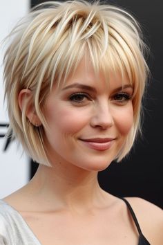 29+ Short Shag Haircuts 17 Pelo Bob Ondulado, Hair Dye Color Ideas, Choppy Bob Hairstyles For Fine Hair, Short Shag Hairstyles, Shag Haircuts, Short Shag