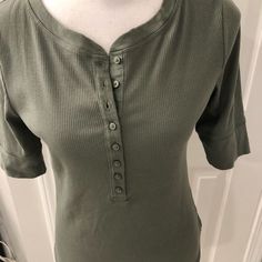 Olive Green Henley T Shirt From Gap. Basic Green Short Sleeve Top For Spring, Green Short Sleeve Top For Everyday Spring Wear, Basic Tan Tops For Spring, Henley T Shirt, Fashion Ideas, Olive Green, Shirts Tops, Gap, Womens Sizes