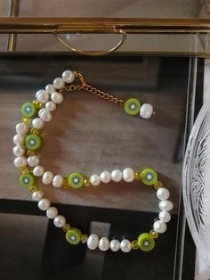 Funky Pearl Necklace, Funky Pearl Jewelry, Polymer Clay Beads Necklace, Jewelry Aesthetic Beads, Fruit Necklace Beads, Beaded Wire Necklace, Trendy Pearl Necklace, Funky Jewelry Necklaces, Trendy Necklaces Jewelry Trends