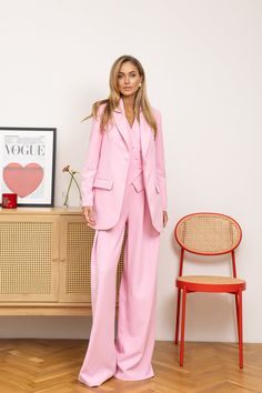 Fabric: crepe Viscose 50%, Polyester 40%, Elastane 10% Striped design Peak lapel Asymmetrical button vest Oversized blazer (1 button) Wide-leg pants Included: blazer, vest, pants Colorful Womens Suits, Sona Rafiq, Button Vest, Suit Jumpsuit, Fashion Merchandising, Pink Suit, Peak Lapel, Puff Sleeve Dresses, Crop Top Shirts