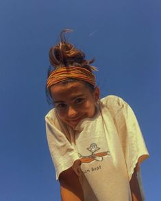 Surfergirl Style, Poses Selfie, Yellow T Shirt, Granola Girl, July 12, Mode Inspo, Selfie Poses, Mode Vintage, Landscape Ideas