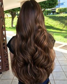 Hair Stail, Hair Doctor, Dramatic Hair, Hair Photography, Hairstyles For Layered Hair, Long Hair Color