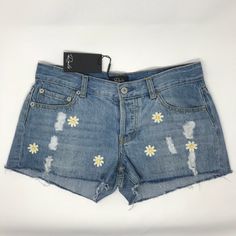 Rails “Vintage Daisy Jesse” Cut Off Jean Shorts With Button Up Fly. Women’s Size 24, New With Tags. Embroidered Patchwork Daisy Flowers = Boho Perfection! Vintage Daisy, Cut Off Jean Shorts, Denim Jean Shorts, Daisy Flowers, Cut Off Jeans, Denim Jean, Cut Off, Jean Shorts, Denim Jeans