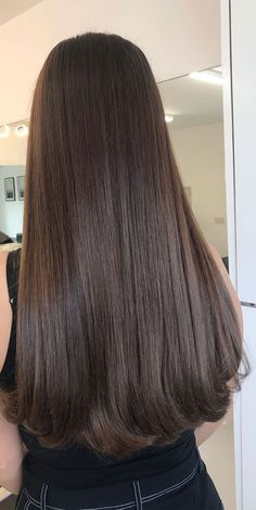 brunette balayage, hair color 2020, best hair color for 2020, hair color trends 2020, 2020 hair color trends, hair colours 2020, hair colors pictures, hair color ideas for brunettes, balayage ombre #haircolor #blondebalayage #balayagehighlights Gorgeous Hair Color, Trendy Hairstyle, Long Brown Hair, Haircuts For Long Hair, Long Straight Hair, Beautiful Long Hair