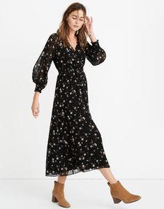 Madewell Women's Petite Georgette Smocked Midi Dress in Backyard Blooms - Size PXXL Chifon Dress, Best Maxi Dresses, Look Boho Chic, Fall Wedding Guest Dress, Madewell Dresses, Petite Outfits, Elie Saab, Outfit Casual, Looks Vintage