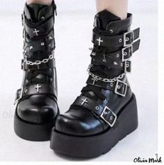 Olivia Mark - Stylish Round Toe Martin Boots with Thick Soles and Decorative Buckle Straps for Night Riding Alternative Shoes, Comfortable High Heels, Night Riding, Gothic Boots, Short Leather Boots, Elegant High Heels, Street Shoes, Martin Boots, Nice Shorts