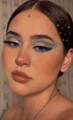 Blue Makeup Looks Brown Eyes, Halloween Makeup Inspiration, Fancy Makeup, Makeup Eye Looks