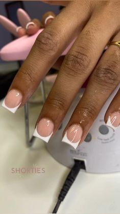 Short White Acrylic Nails French Tip, Shorties Acrylic Nails Square French Tip, Short Acrylic Nails French Tip Color, Short White French Tip Acrylic Nails, White French Tip Nails Short, Short French Acrylic Nails, White French Tip Short, French Tip Shorties, Nails Blackgirl