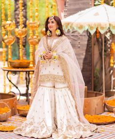 Nikah Dresses, Lehenga Blue, White Sharara, Bridal Campaign, New Dress Collection, Nikah Outfit, Western Style Dresses, Yumna Zaidi, Summer Prints Fashion