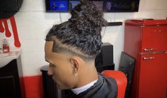 Mid Taper Long Hair, Taper Fade Long Curly Hair, Taper Fade Long Hair, Taper Fade Curly Hair, Mens Haircuts Short Hair, Edgars Haircut, Curly Hair Videos