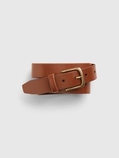 Smooth leather.  Metal buckle closure.  For more fit and sizing info, check out our Size Guide. Tan Belt, Brown Leather Belt, Metal Buckles, Smooth Leather, Leather Belt, Cognac, Size Guide, Brown Leather, Buckle