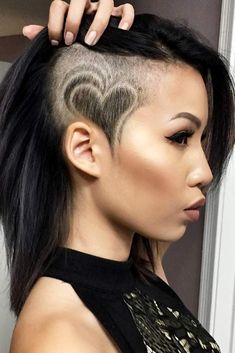 Half Shaved Head Hairstyle, Undercut Design, Head Hairstyles, Shave Designs, Half Shaved Head, Bob Undercut, Girl Undercut, Hairstyles Undercut, Shaved Design