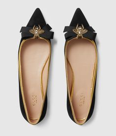 Gucci Bee, Gucci Flats, Bow Flats, Suede Flats, Gold Shoes, Pointed Toe Flats