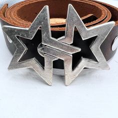 ONLY THE BELT BUCKET IS SOLD WITHOUT THE BELT 1 Pcs Buckle Length: 70 mm Width: 100 mm Fit for 40 mm belts Colour: Rose Perlmutt Material: Zamak (Pewter) Nickelfree  Origin: Made in Turkey Manufacturer: YoncaZamakSupplies Star Buckle Belt, Unique Belts, Star Belt, Cool Belt Buckles, Paint Brush Art, Western Belt Buckles, Silver Belt Buckle, Silver Belt, Western Belt