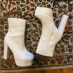 These Were Purchased Over A Year Ago At A Dolls Kill Sample Sale And Never Worn Before! Pristine Condition And Fits Like A True Size 9. No Tags Because This Was Purchased At A Sample Sale Shoes Reference, Old Fashion Dresses, Gogo Boots, Chunky Platform, Sample Sale, A Year Ago, Dolls Kill, Western Boots, Shoes Heels Boots