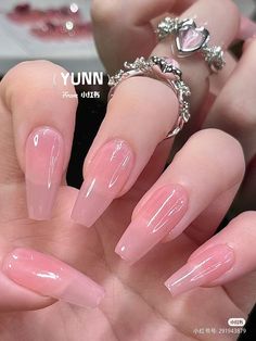 Soft Pink Nails, Cozy Colors, Fall Nail Ideas, Beige Nails, Cream Nails, Classy Acrylic Nails, Cute Gel Nails, Unique Acrylic Nails