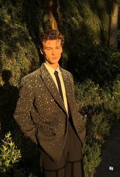 Met Gala Mens Outfits, Men’s Green Formal Suit, Mens Celestial Outfit, Constellation Suit, Male Prom Outfits Unique, Diamond Suit Men, Winter Wonderland Party Outfit Men