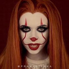 Nem Halloween Makeup, Pelottava Halloween, Maquillage Halloween Simple, Make Up Halloween, Halloween Makeup Clown, Halloween Make-up Looks, Creepy Halloween Costumes