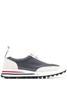 Unique Sneakers Thom Browne Shoes, Sneakers Design, Footwear Fashion, Platform Converse, Shopping Places, Balenciaga Triple S, Classic Sneakers