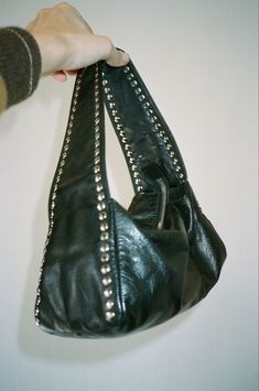 Ropa Upcycling, Studded Bag, Slouchy Bag, Looks Vintage, Fashion Killa