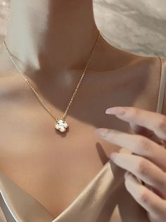 Gold Four Leaf Clover Necklace | IU One Size Elegant Chain Necklaces For Mother's Day, Elegant Chain Jewelry For Mother's Day, Elegant Mother's Day Jewelry With Chain Detail, Gold Four Leaf Clover, Diamond Star Earrings, Diamond Headband, Fashion Chingu, Four Leaf Clover Necklace, Pearl Hair Pins