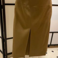 Nwt Worth Skirt, Size 4, Honey Gabardine Inverted Pleat Skit, 100% Wool, Brown Khaki Skirt For Workwear, Elegant Khaki Skirt For Workwear, Elegant Khaki Skirt, Elegant Fitted Khaki Skirt, Fitted Long Khaki Skirt, Fitted Khaki Skirt For Work, Khaki Long Skirt For Workwear, Khaki Fitted Long Skirt, Khaki Lined Skirt For Work