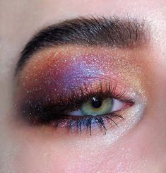 Blue Eyes Red Hair Makeup, Universe Makeup, Galaxy Makeup, Beauty Rules, Make Up Inspiration, Heavy Makeup, Makeup Hacks, Kesha, Light Makeup