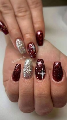 Festive Nail Art, Valentine Nails, Silver Nail, Christmas Nail Art Designs, Christmas Nails Acrylic, White Nail, Nail Designs Glitter, Festival Nails